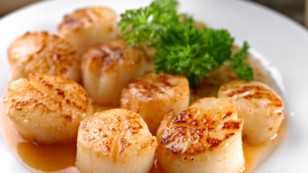 Seared Scallops with Orange Ginger Sauce